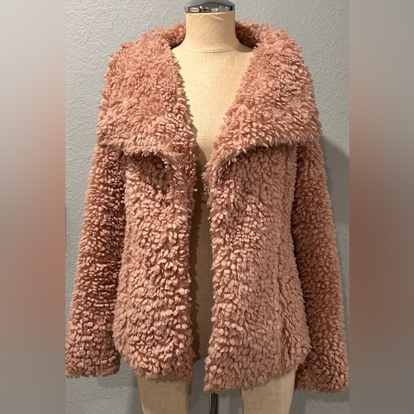 Cute Mauve Pink Hollister Fuzzy Jacket - Picture 1 of 2